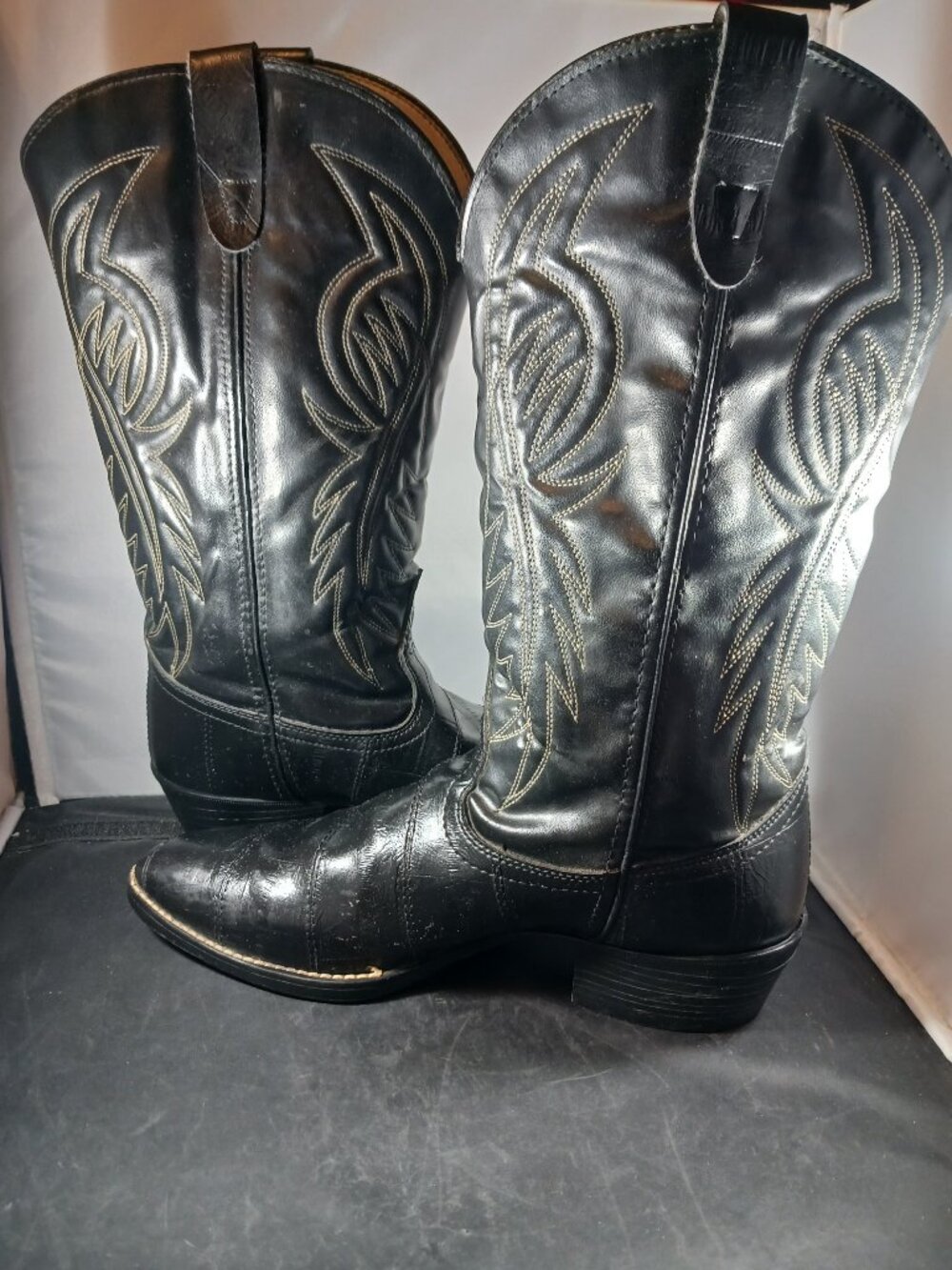 Bronco Vintage Cowboy Boots. 1920 Men's Black Leather size 9.5EE